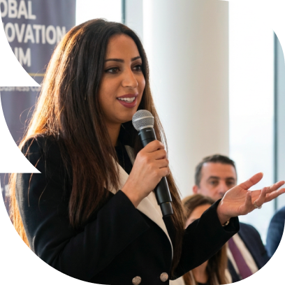 بدأت تكلّم بحثاً عن المساعدة